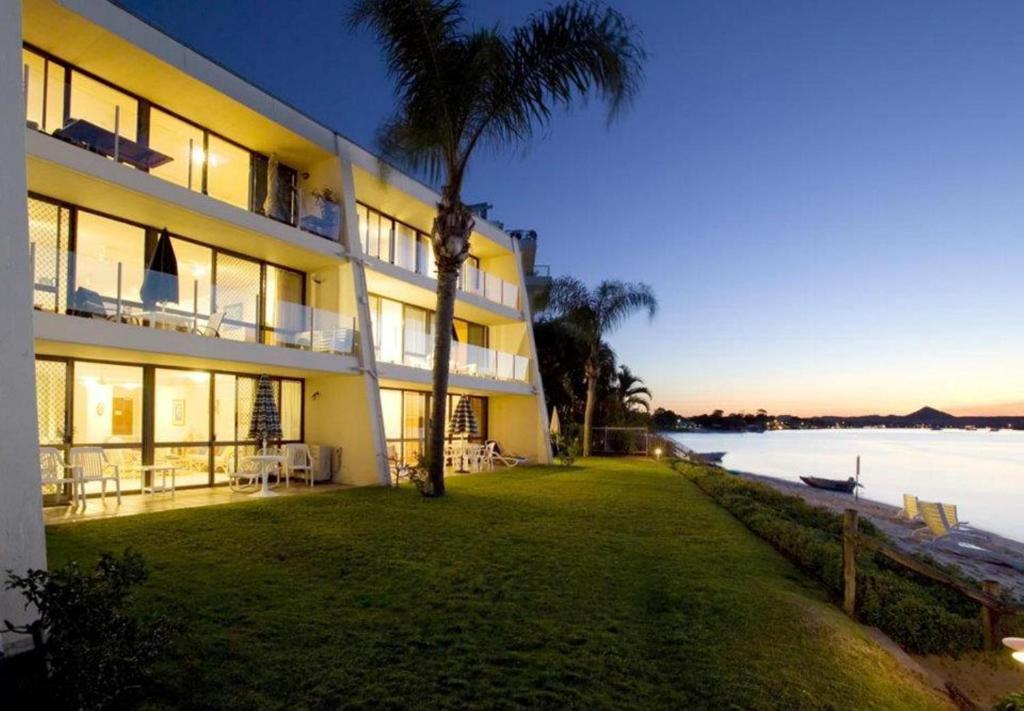 Noosa Harbour Resort Exterior photo